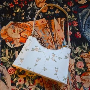 Floral Embroidered White Handbag